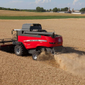 Зернозбиральний комбайн Massey Ferguson 7370 Beta